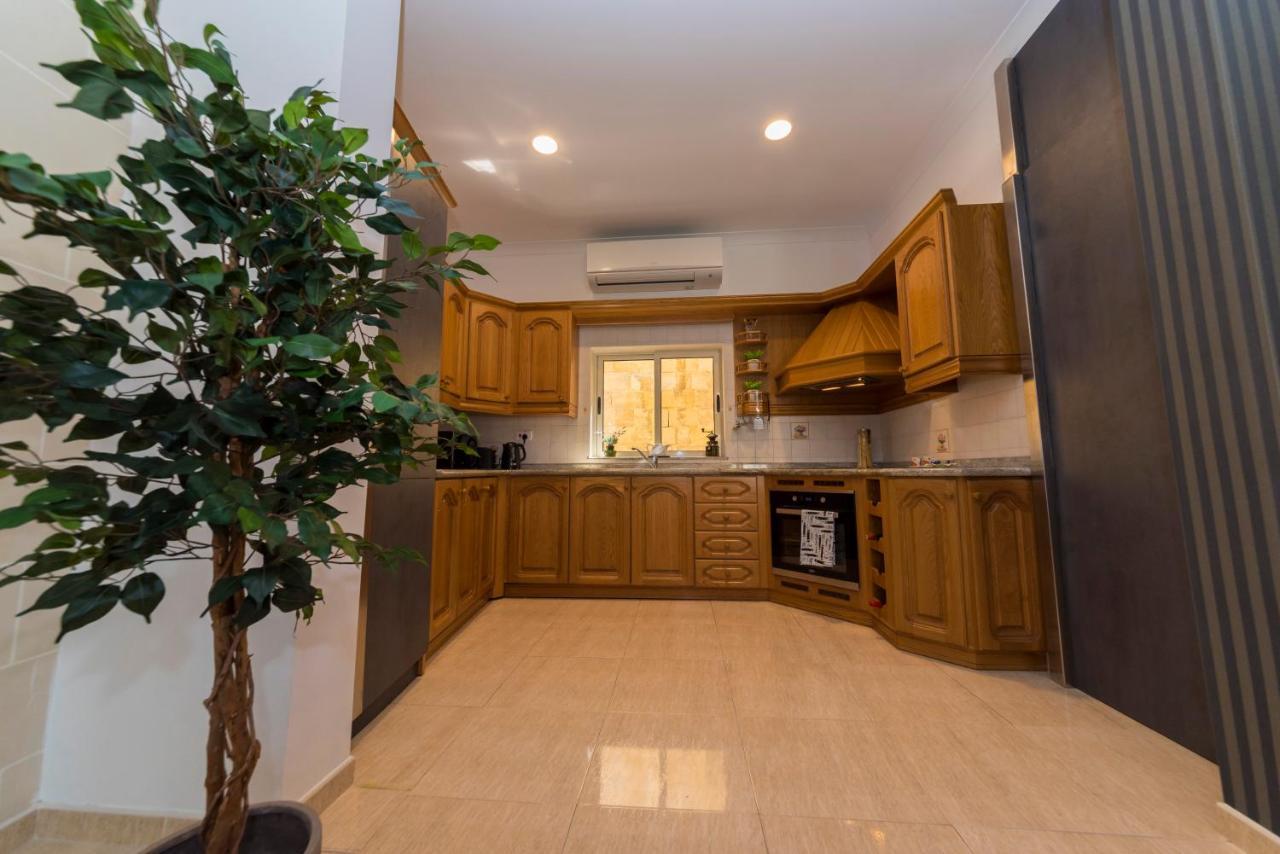 Vittoriosa' Seafront 2 Bed Highly Furnished Apartment エクステリア 写真