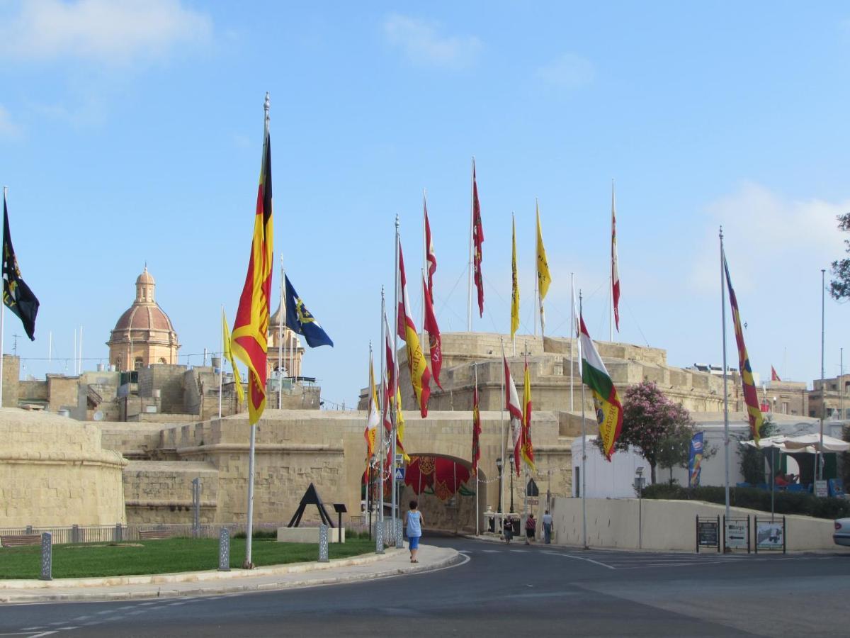 Vittoriosa' Seafront 2 Bed Highly Furnished Apartment エクステリア 写真