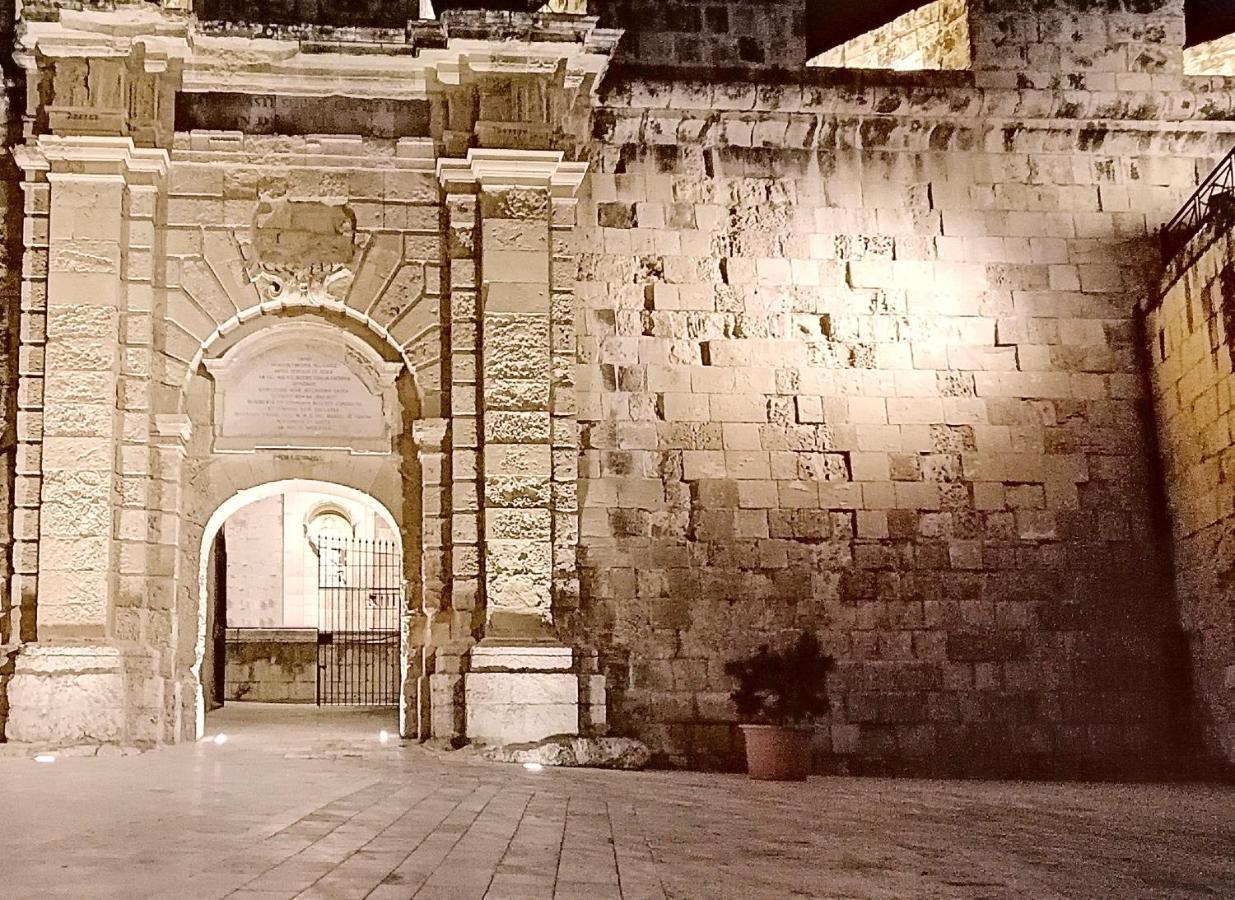 Vittoriosa' Seafront 2 Bed Highly Furnished Apartment エクステリア 写真
