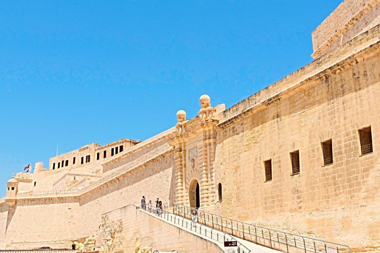 Vittoriosa' Seafront 2 Bed Highly Furnished Apartment エクステリア 写真