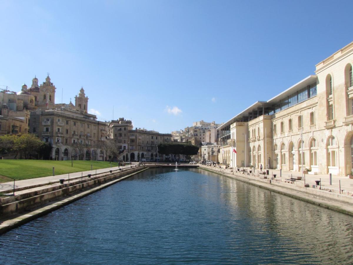Vittoriosa' Seafront 2 Bed Highly Furnished Apartment エクステリア 写真