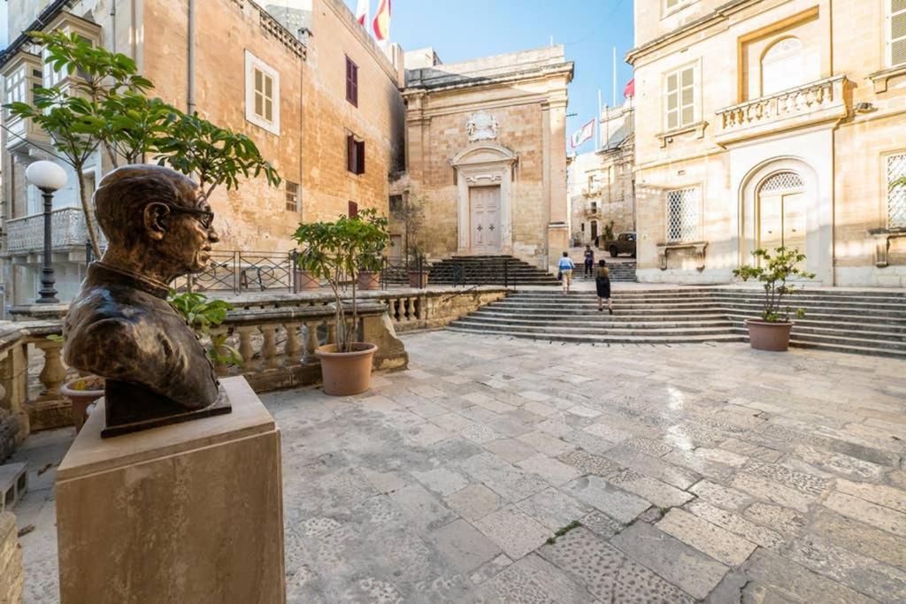 Vittoriosa' Seafront 2 Bed Highly Furnished Apartment エクステリア 写真